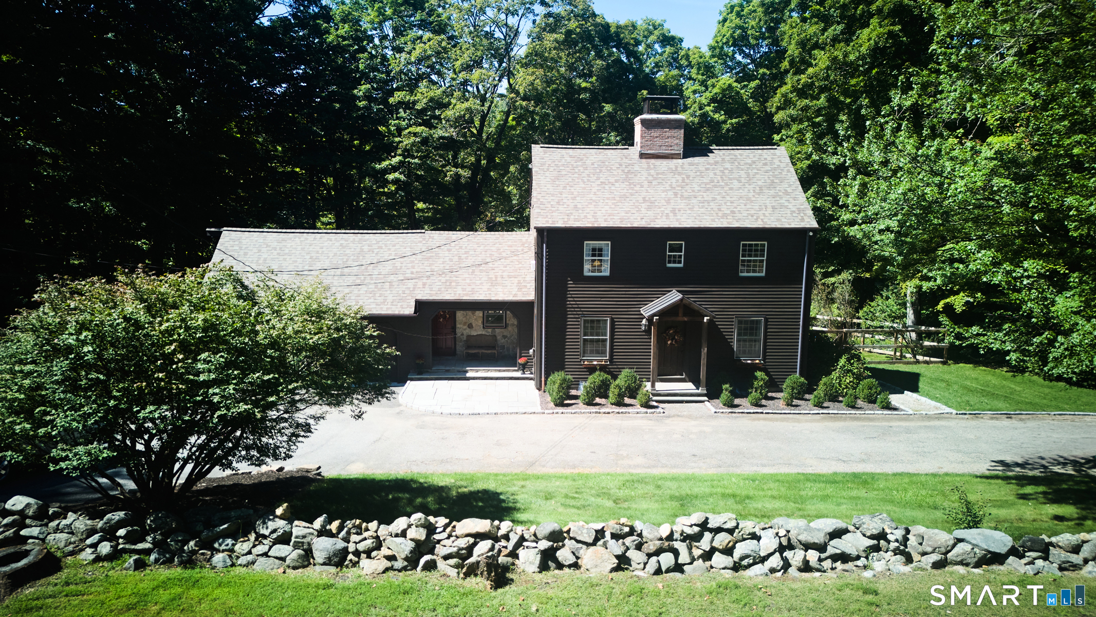 451 Newtown Turnpike Property Photo 1