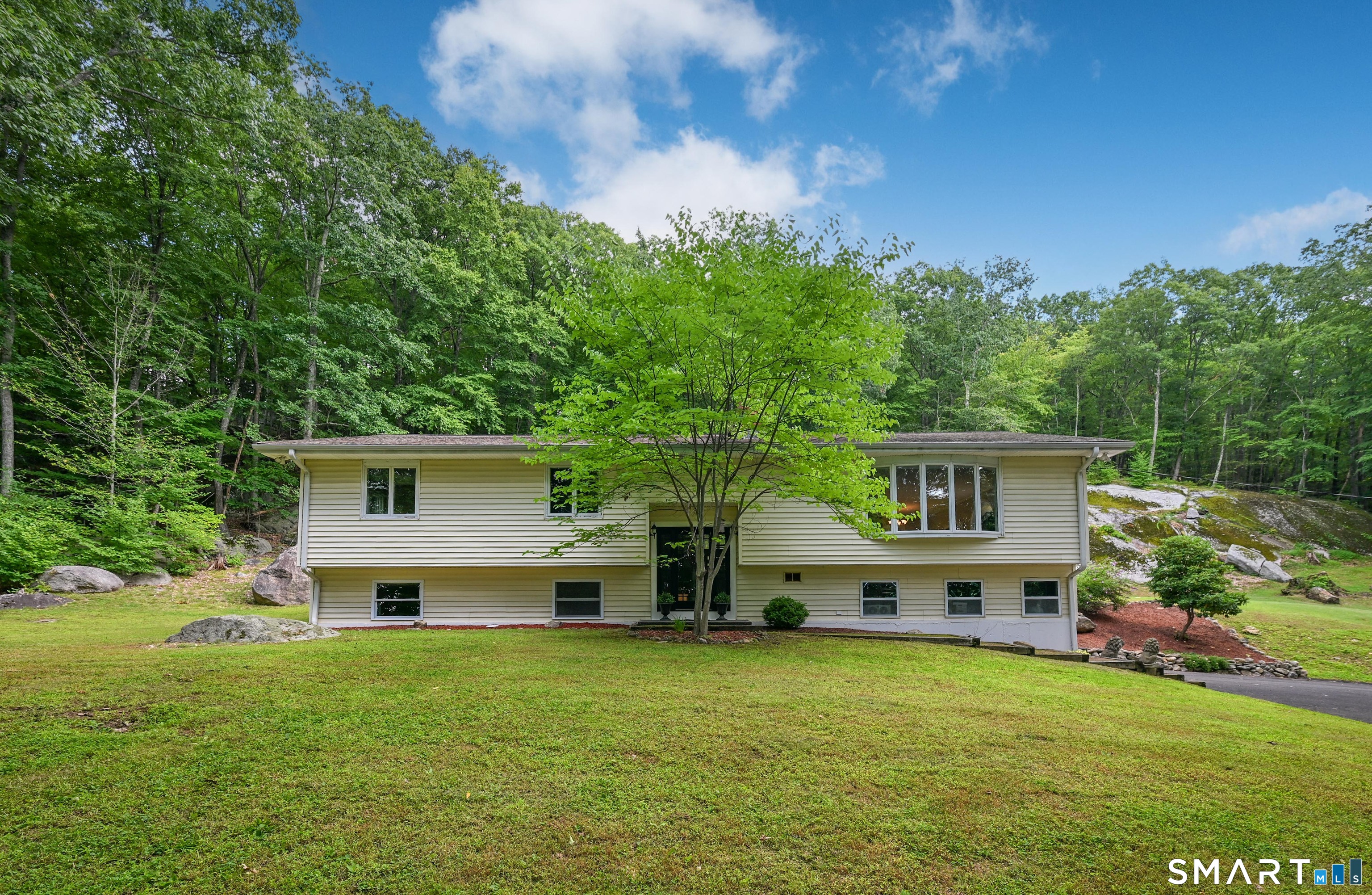 39 Bear Mountain Road Property Photo 1