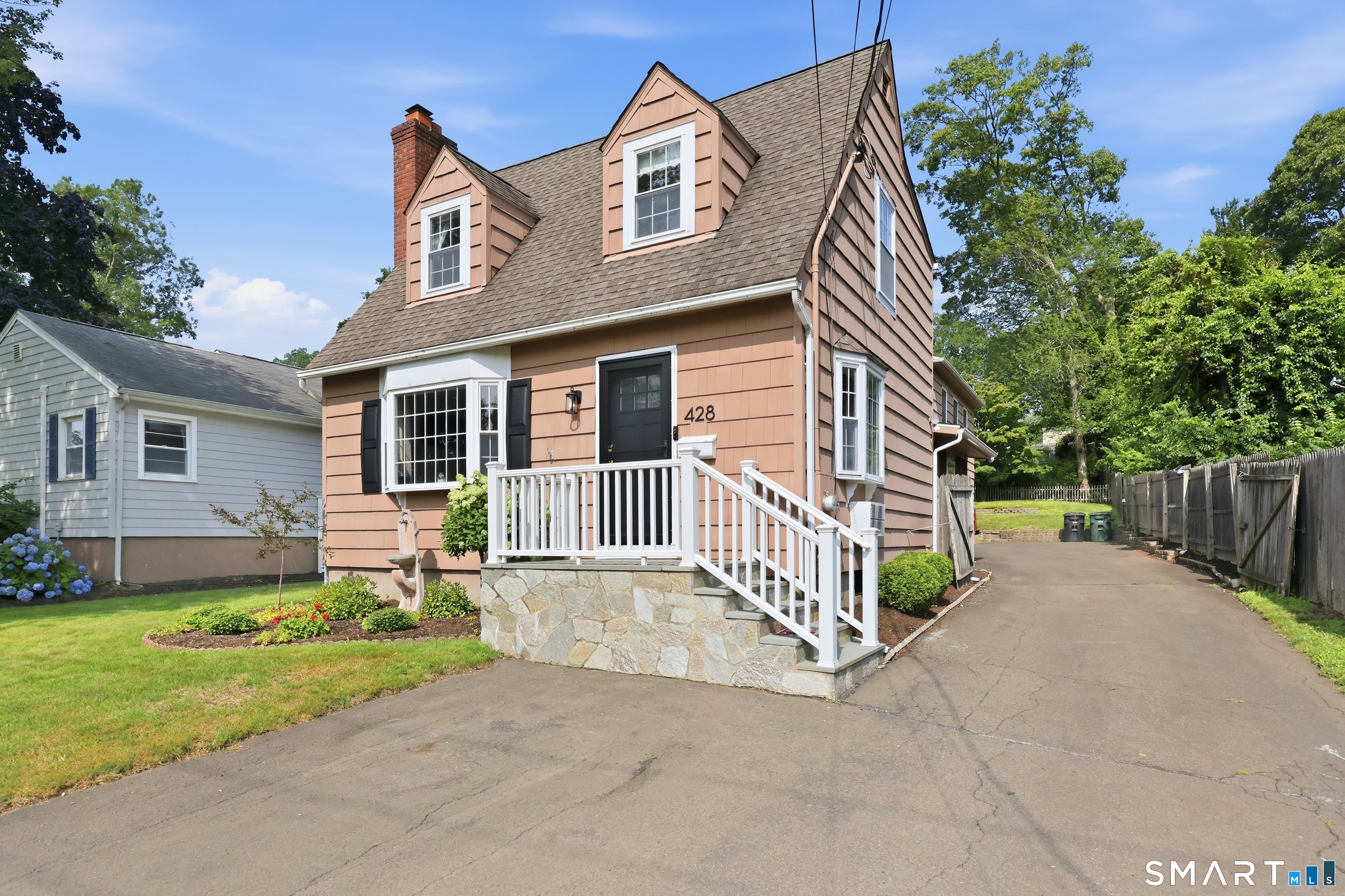 428 Welchs Point Road Property Photo 3