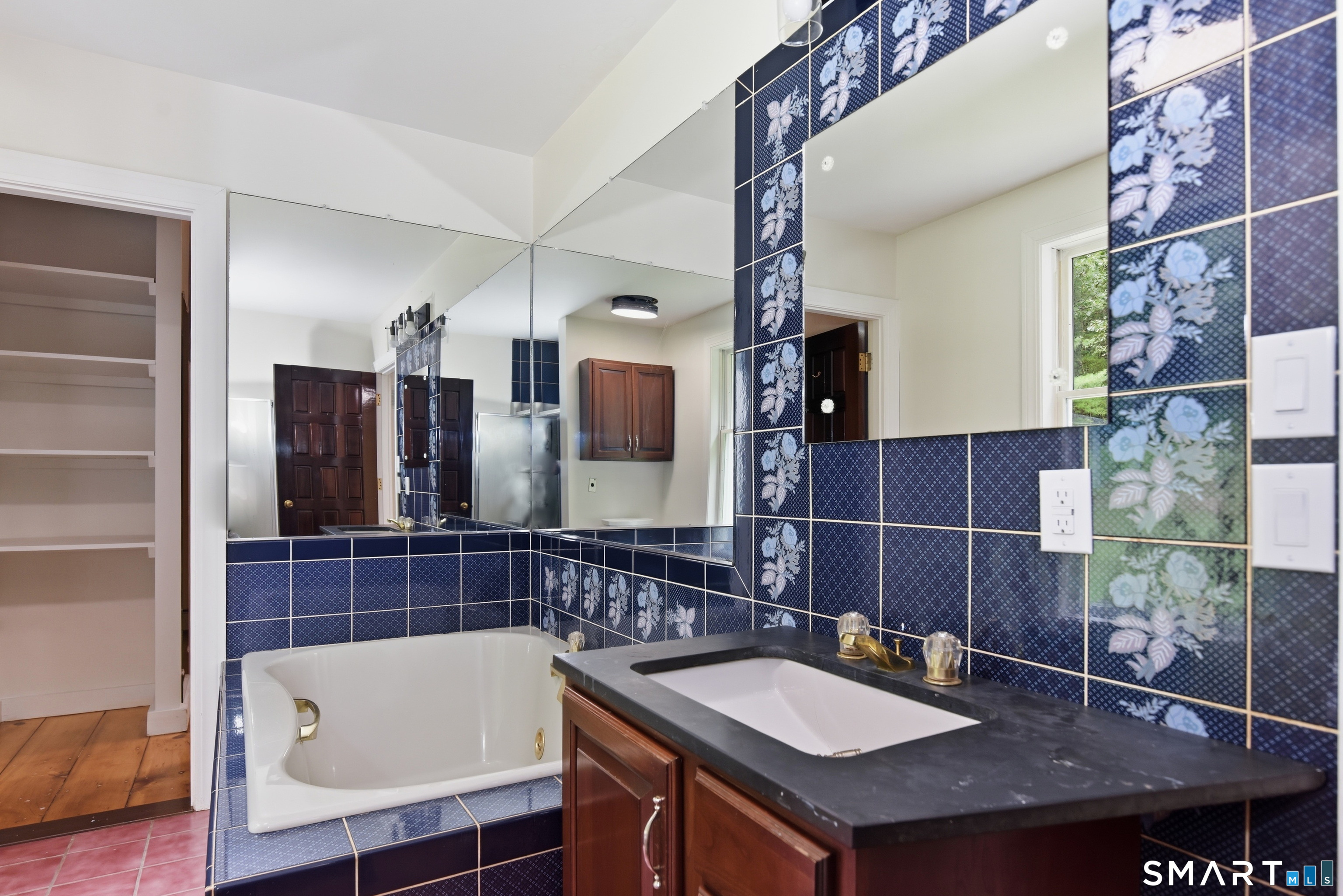 555 Senexet Road Property Photo 34