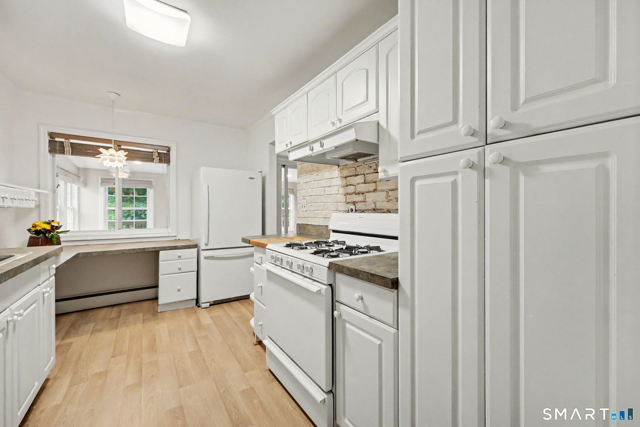 5 Windward Road Property Photo 13