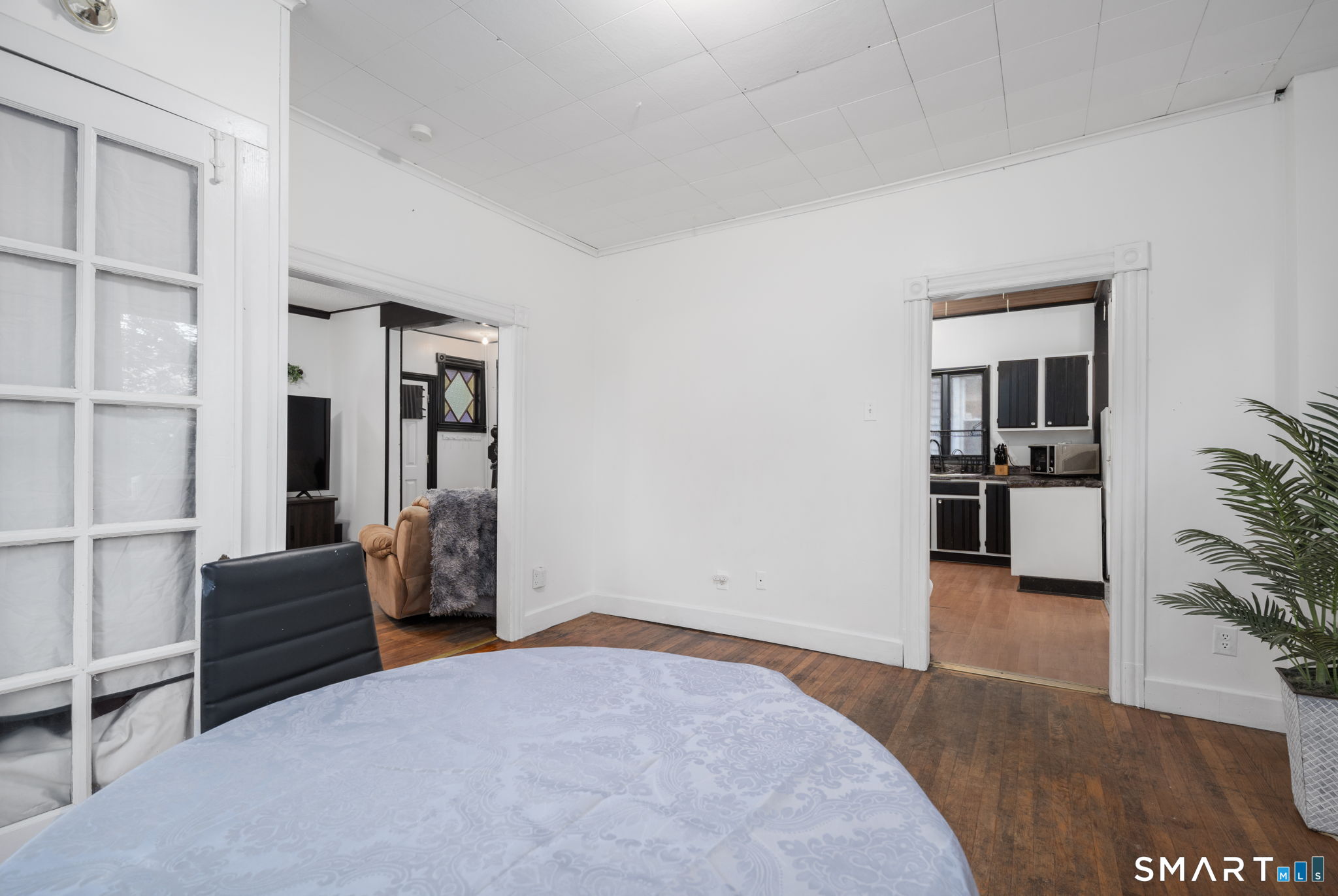 213 Laurel Hill Avenue Property Photo 8