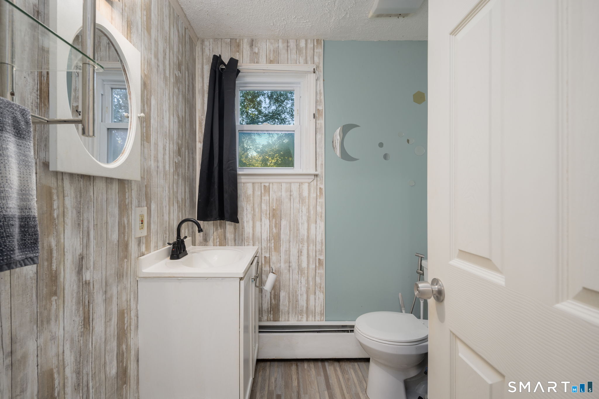 213 Laurel Hill Avenue Property Photo 14