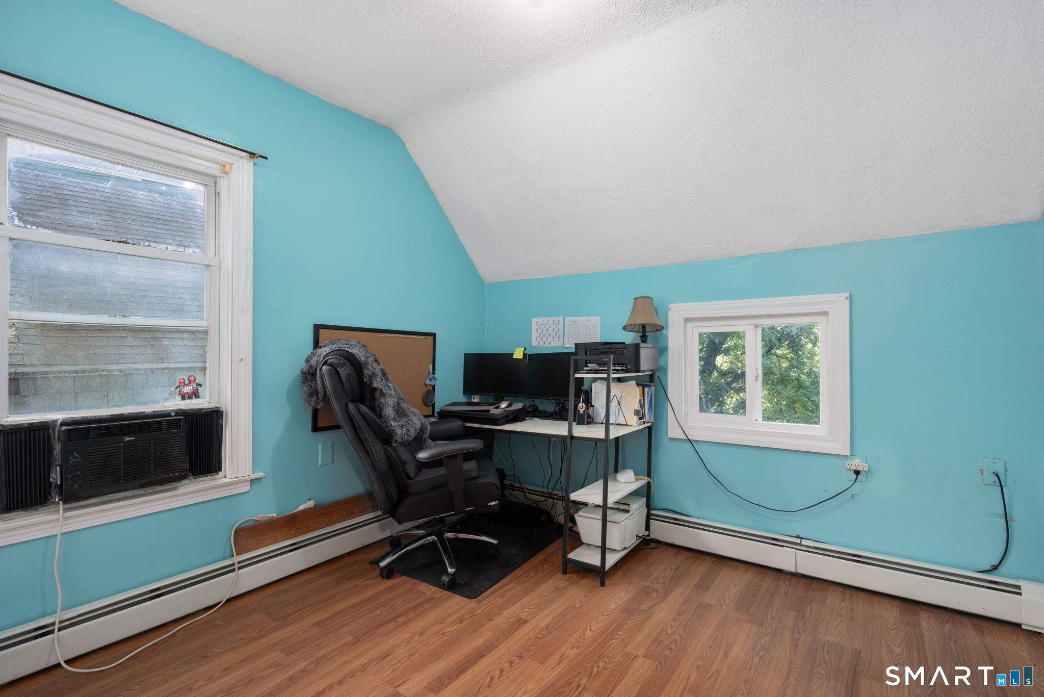 213 Laurel Hill Avenue Property Photo 15