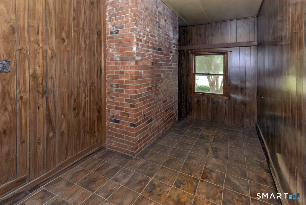 2 Hill Top View Property Photo 19