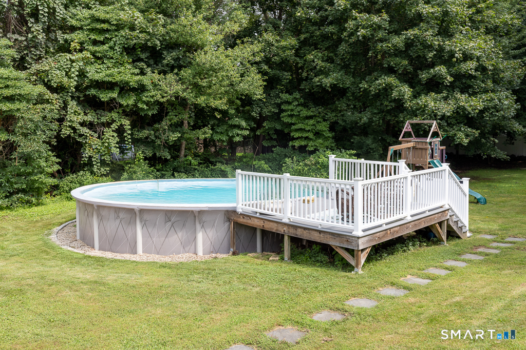 2 Hill Top View Property Photo 24