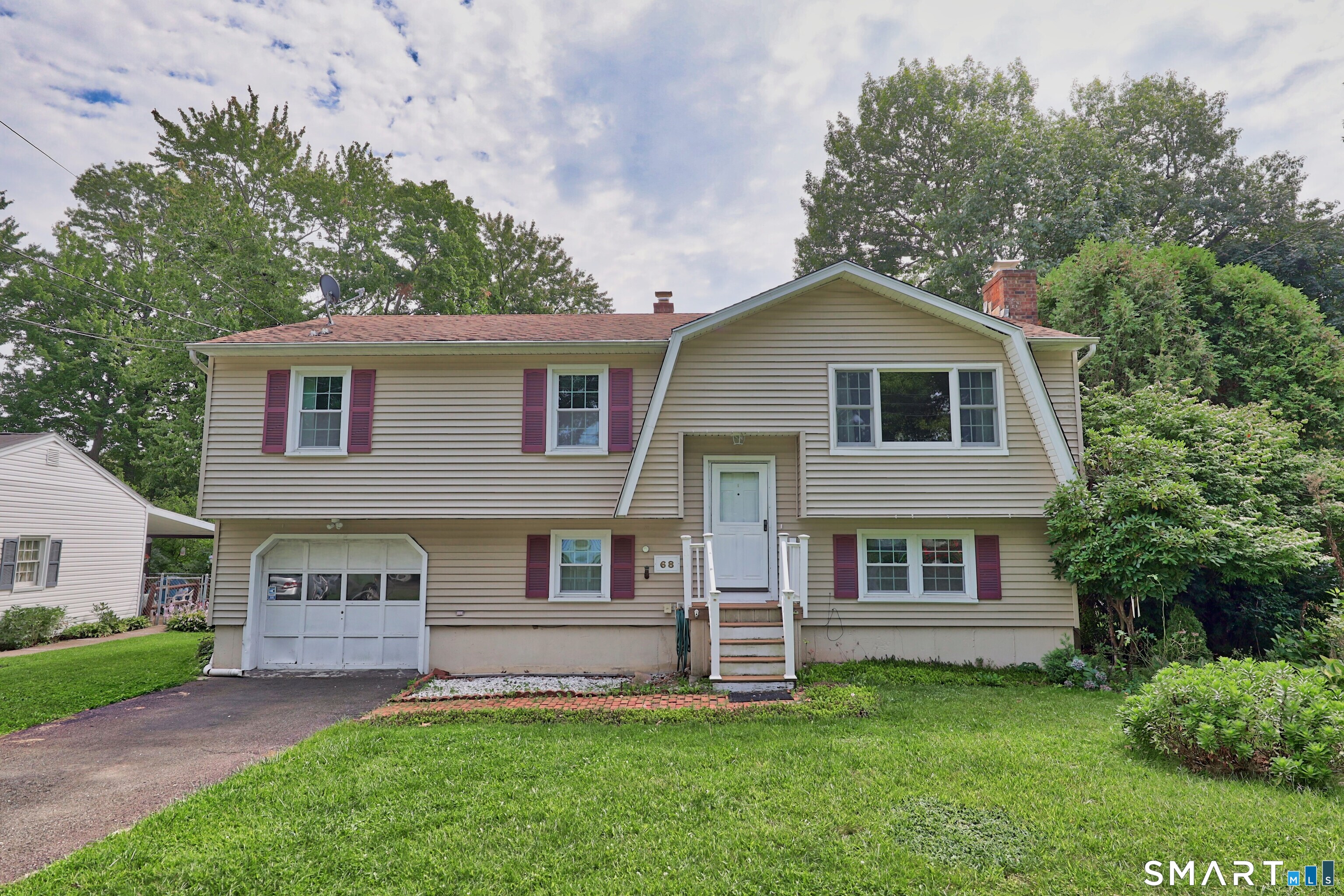68 Eagle Place Property Photo 1