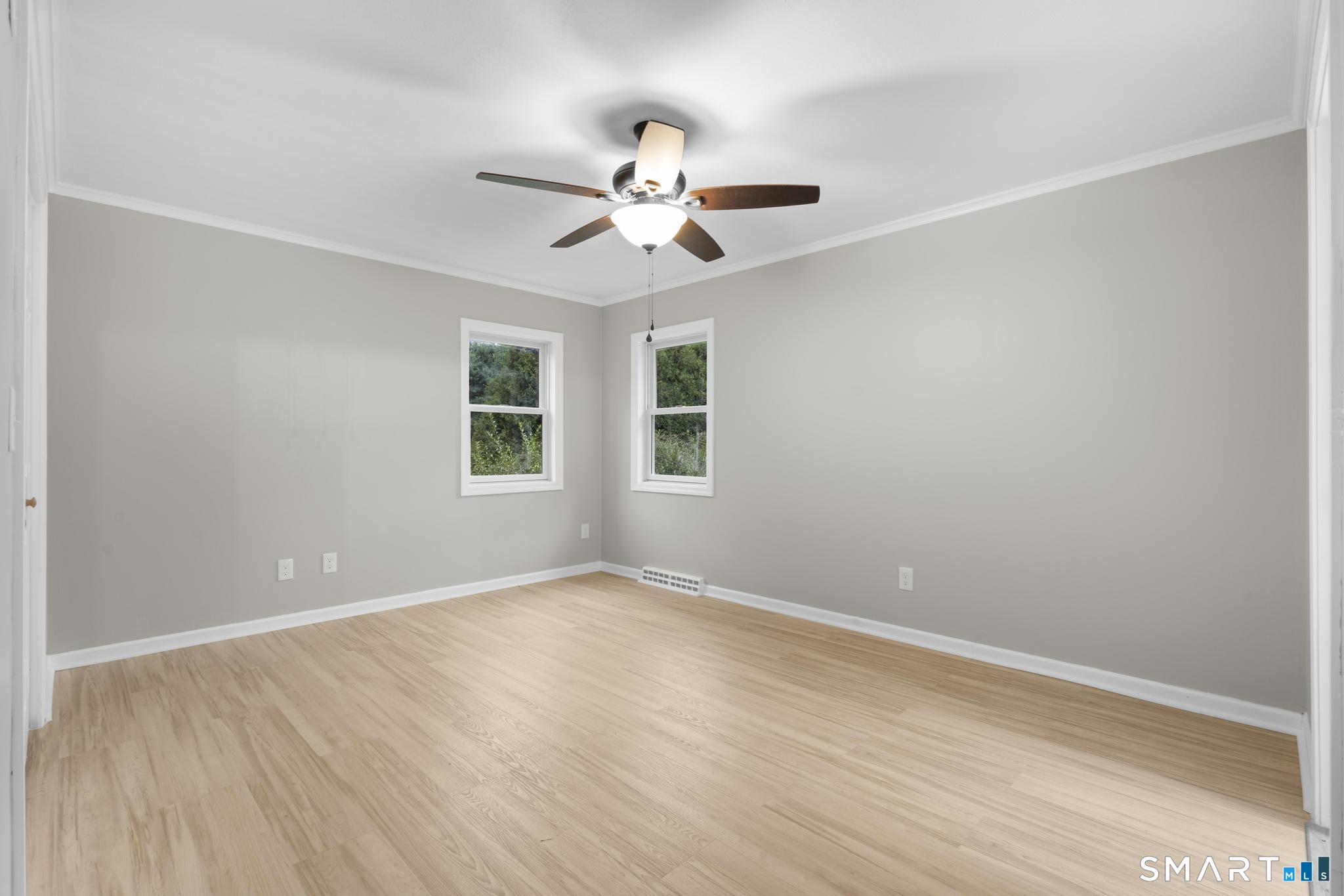 273 Hawthorne Lane Property Photo 17