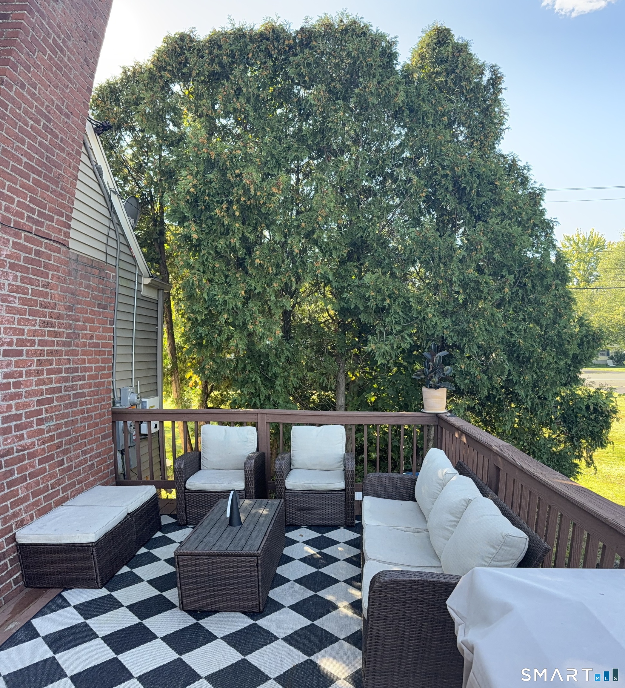 80 East South Street Property Photo 12