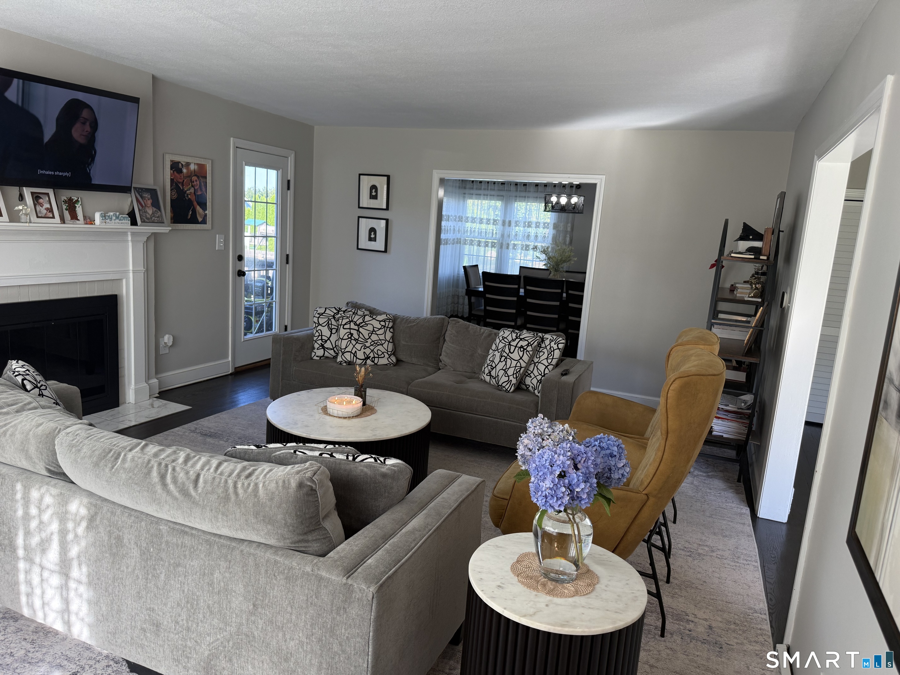 80 East South Street Property Photo 16