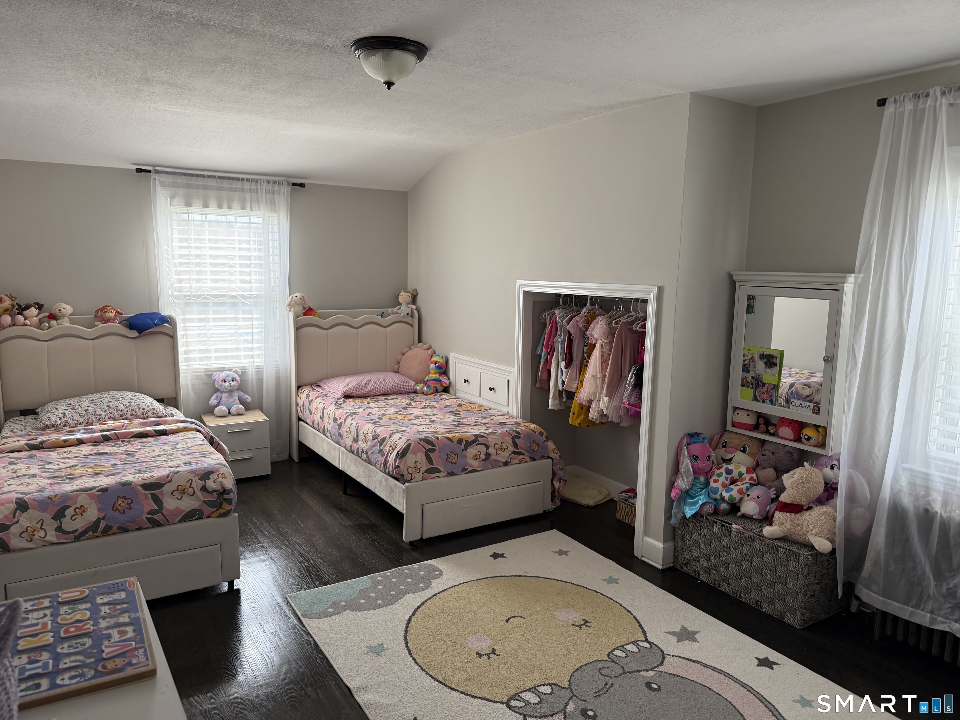 80 East South Street Property Photo 28
