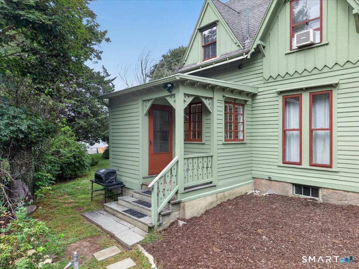 187 Whitehall Avenue Property Photo 5