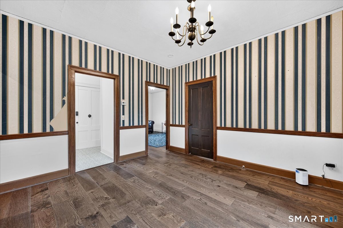 187 Whitehall Avenue Property Photo 18