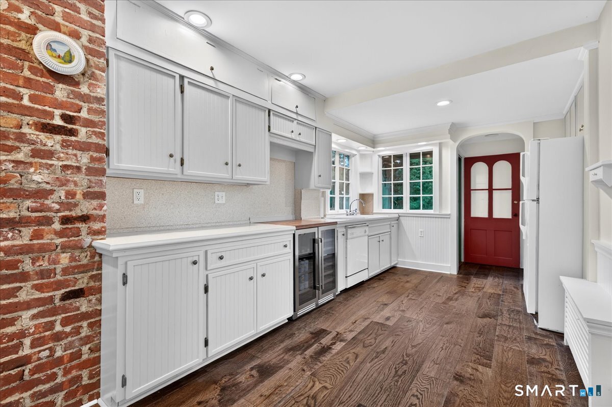 187 Whitehall Avenue Property Photo 19