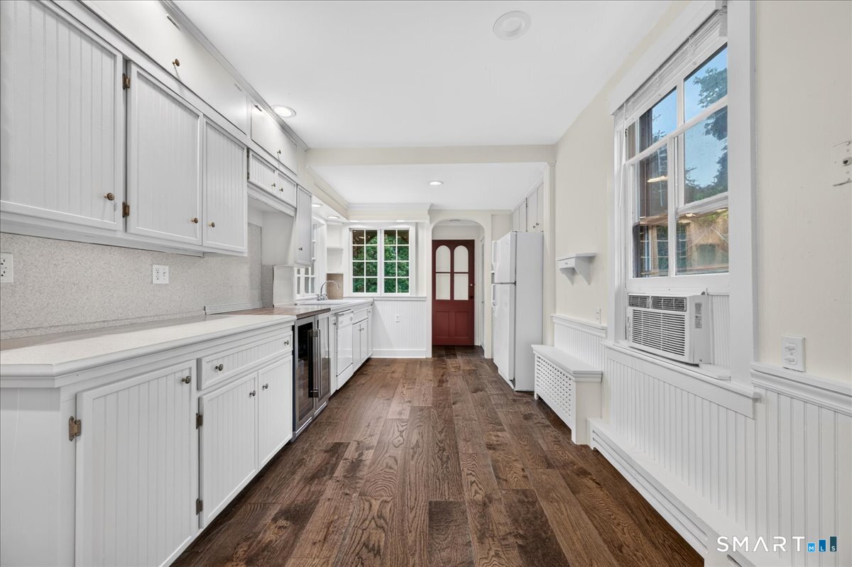 187 Whitehall Avenue Property Photo 20