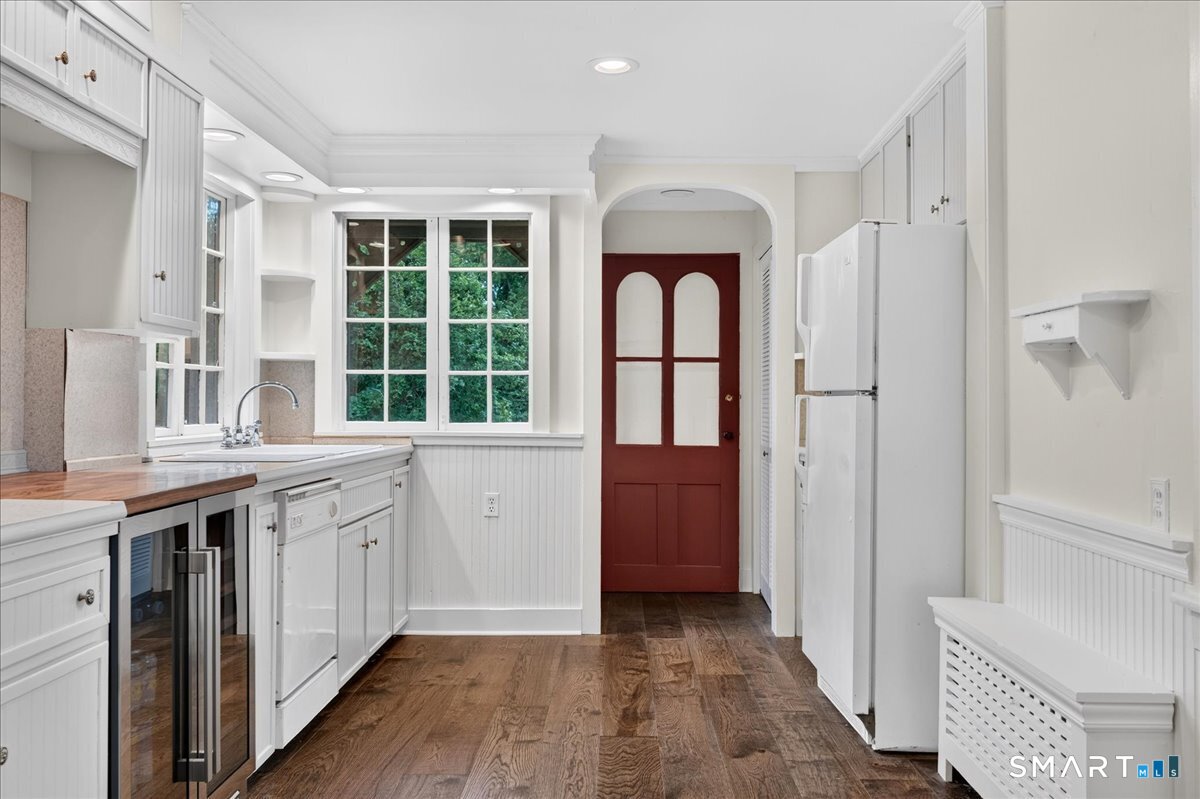 187 Whitehall Avenue Property Photo 21