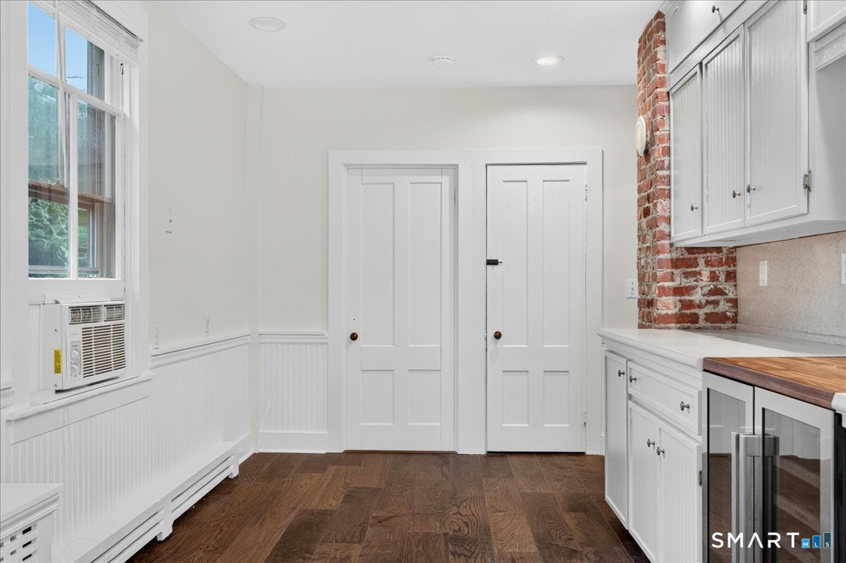 187 Whitehall Avenue Property Photo 22