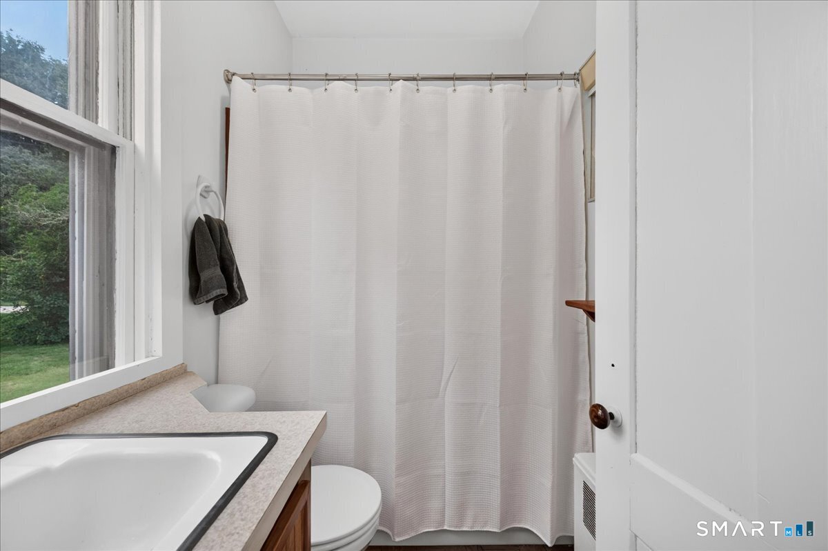 187 Whitehall Avenue Property Photo 23