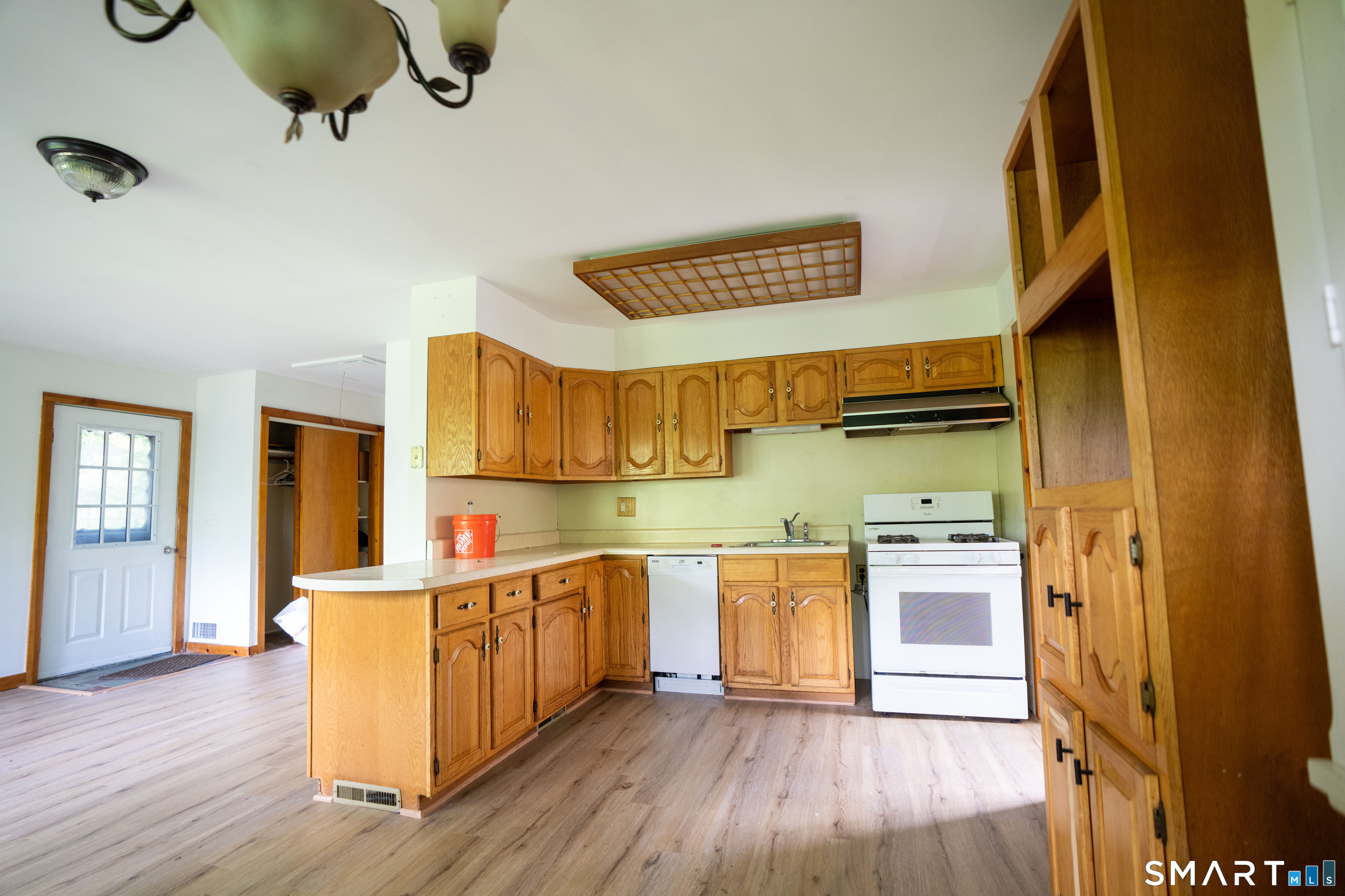 197 Lee Farm Drive Property Photo 4
