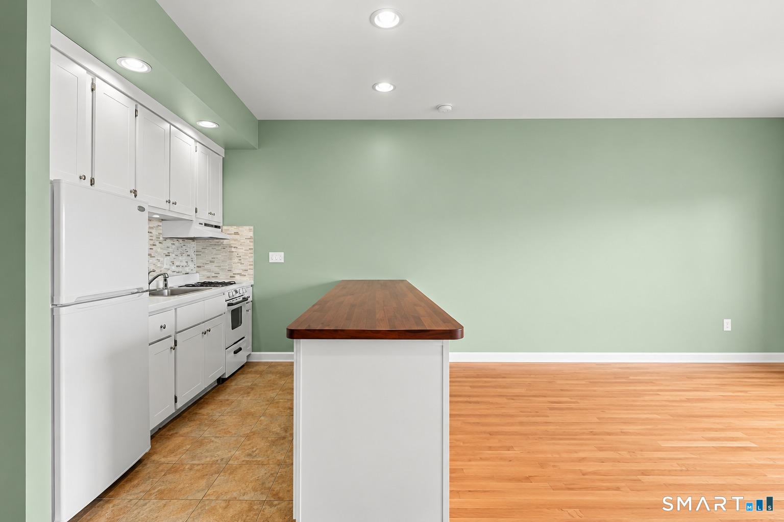 94 Washington 23 Street Property Photo 6