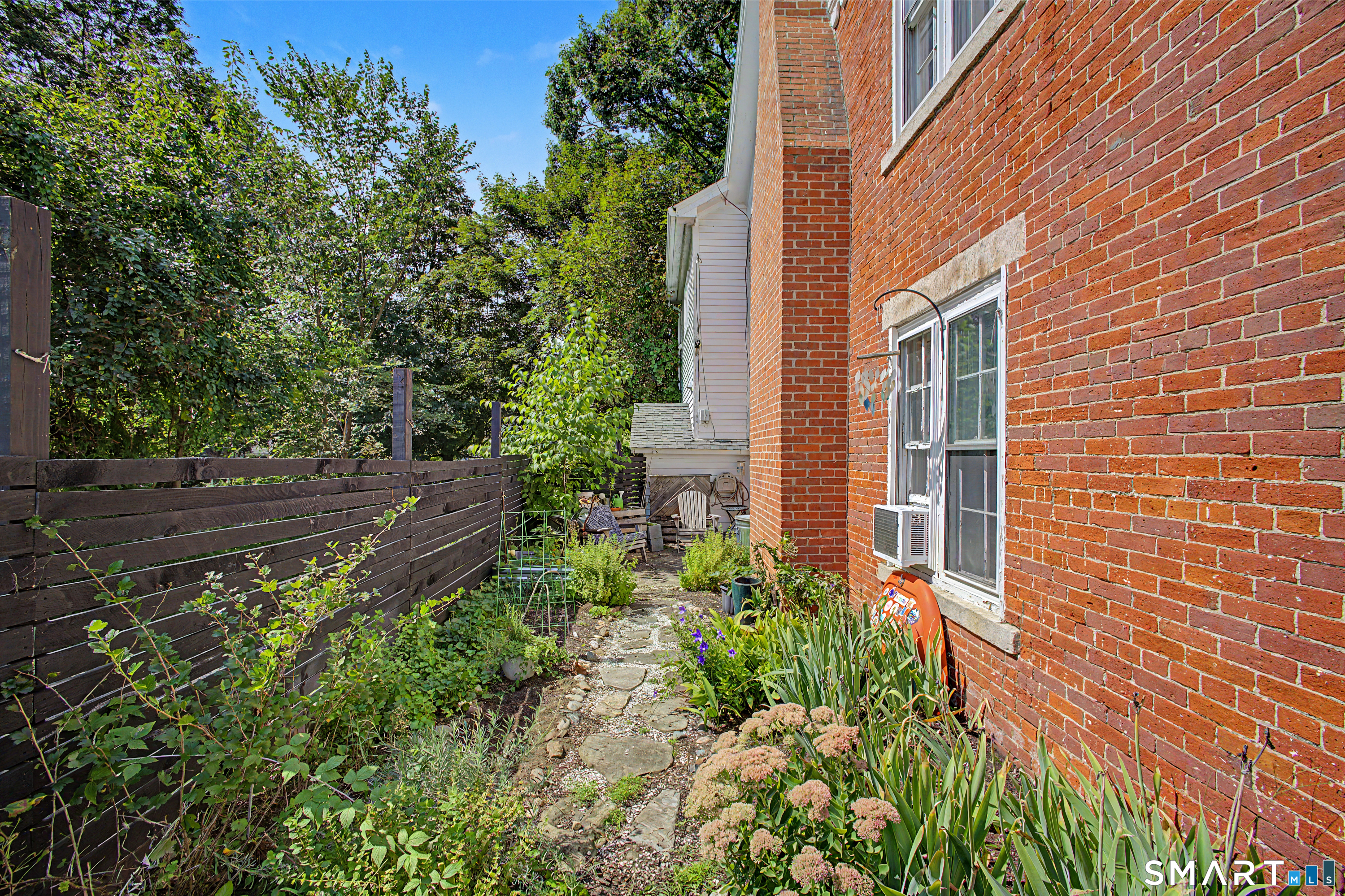89 Broad Street Property Photo 32