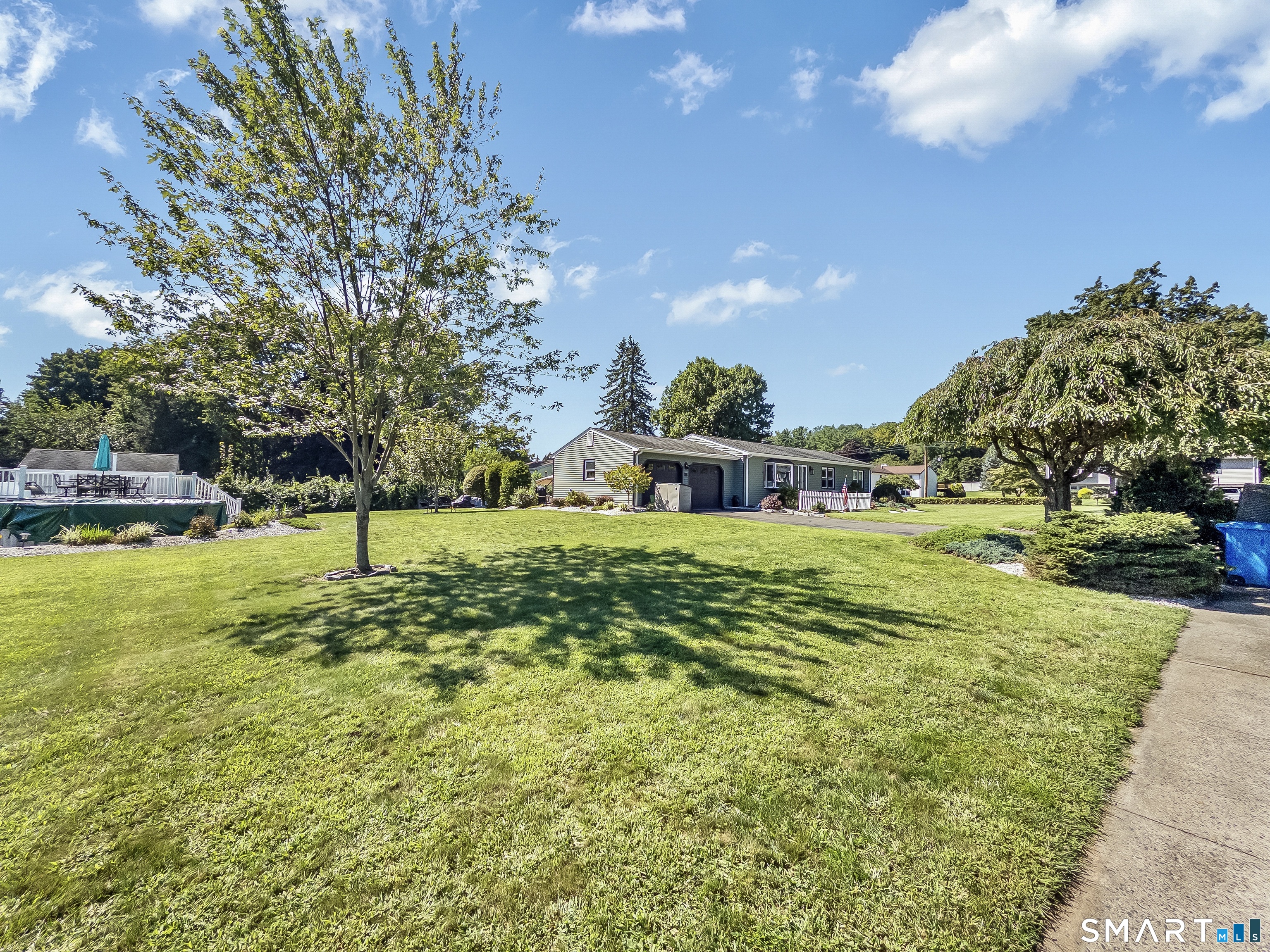 1 Northgate Lane Property Photo 4