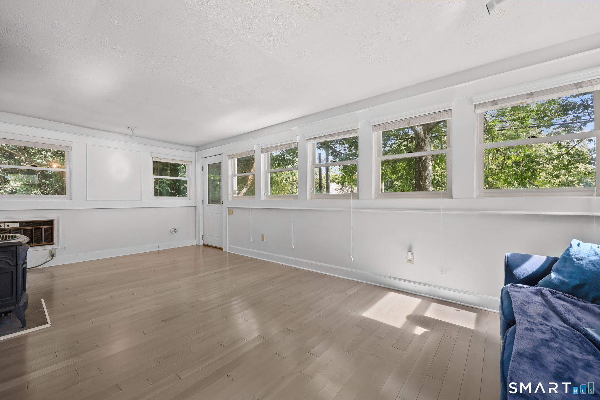 1010 Boston Post Road Property Photo 3