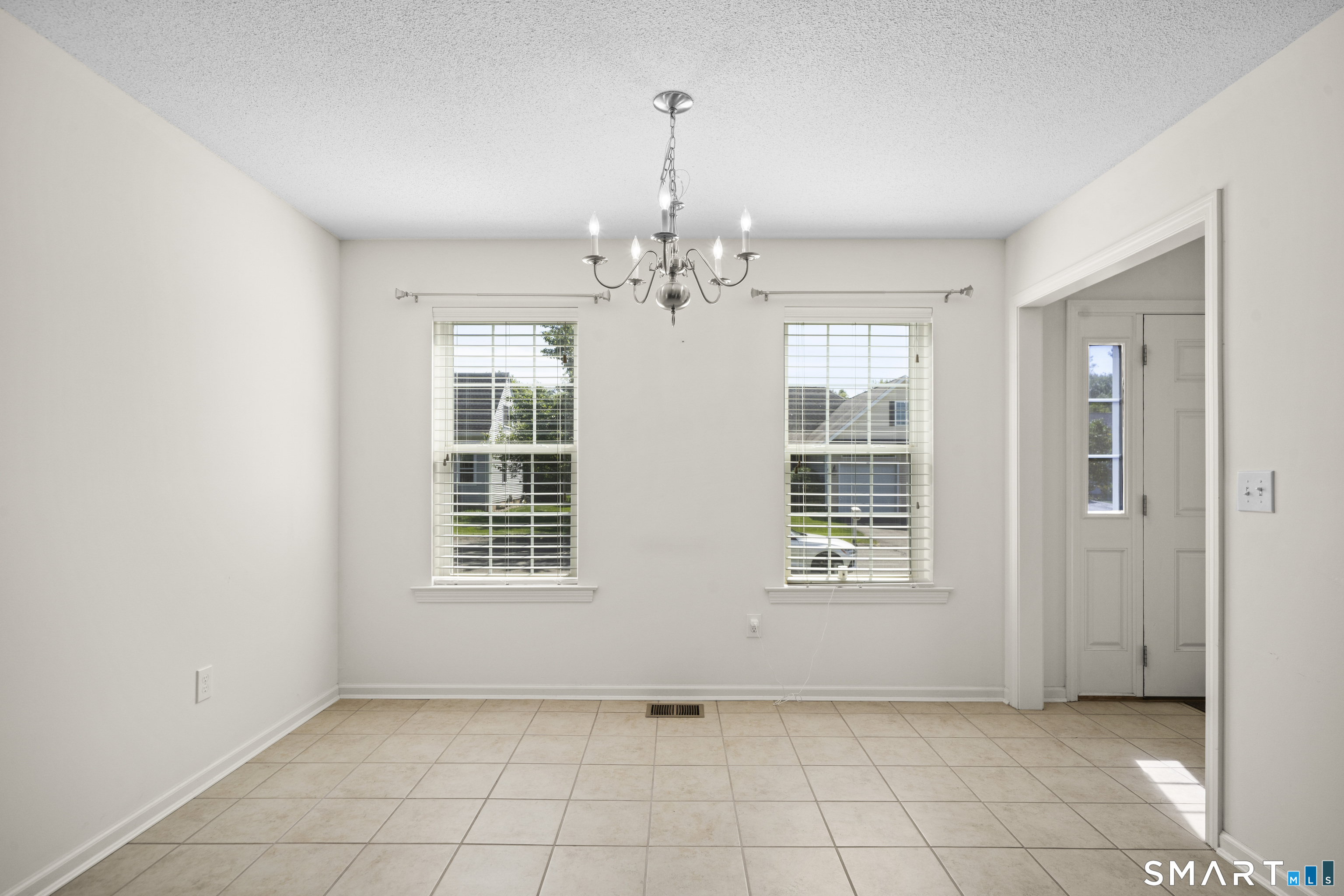 3 Steeple View 3 Drive Property Photo 8
