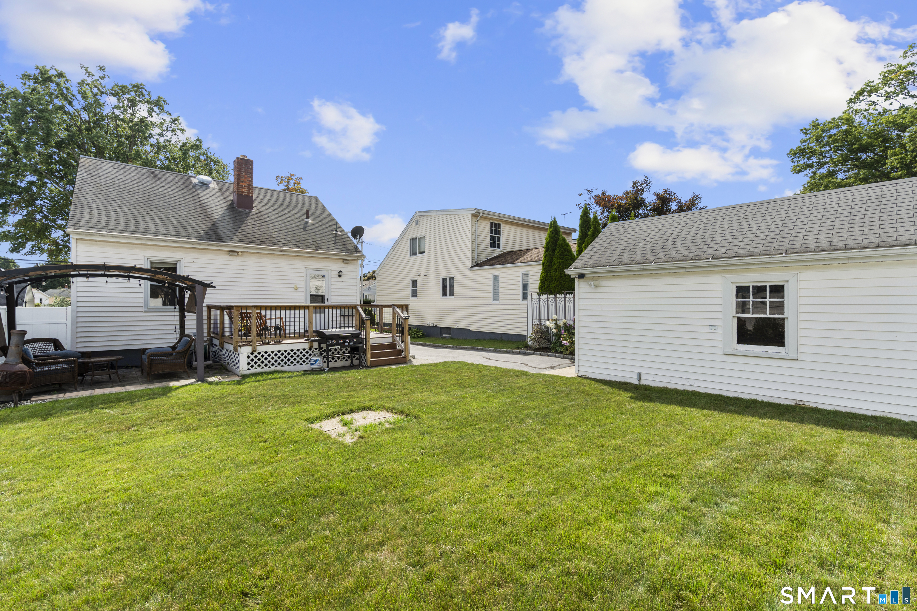 240 Milford Avenue Property Photo 33