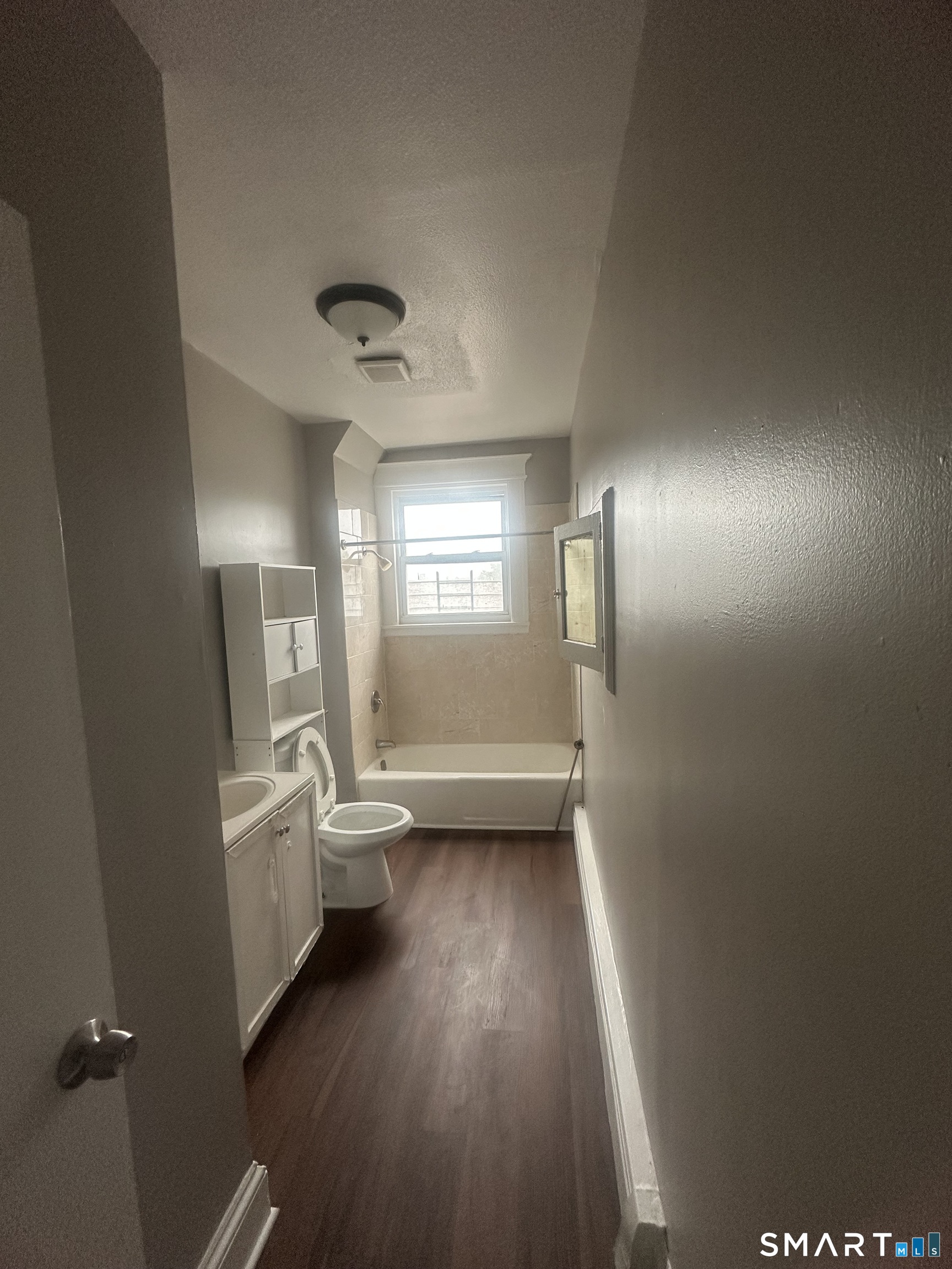 1155 Broad Street Property Photo 8
