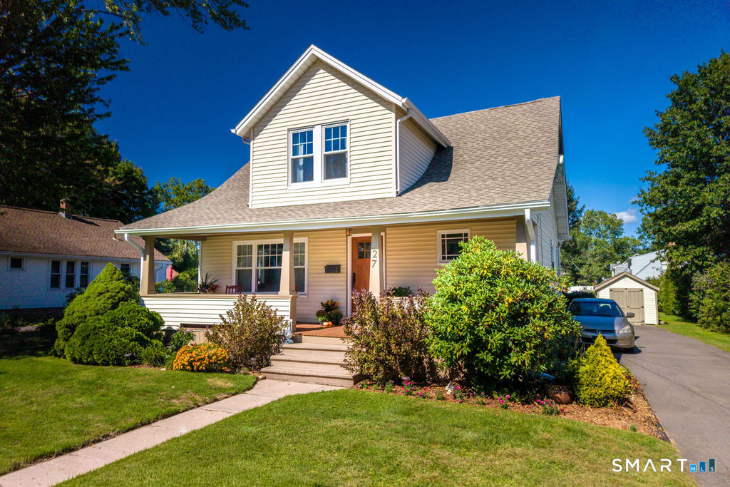 27 Cottage Street Property Photo 1