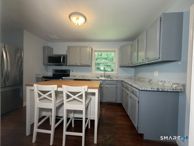 110 Green Hill Lane Property Photo 7