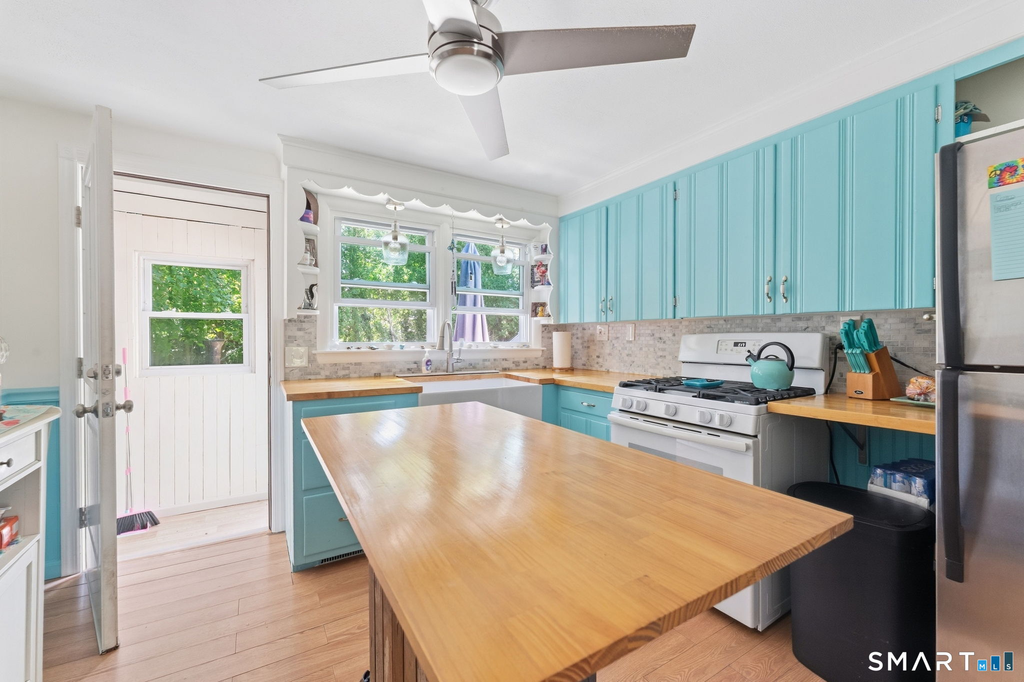 17 Seventh Avenue Property Photo 13