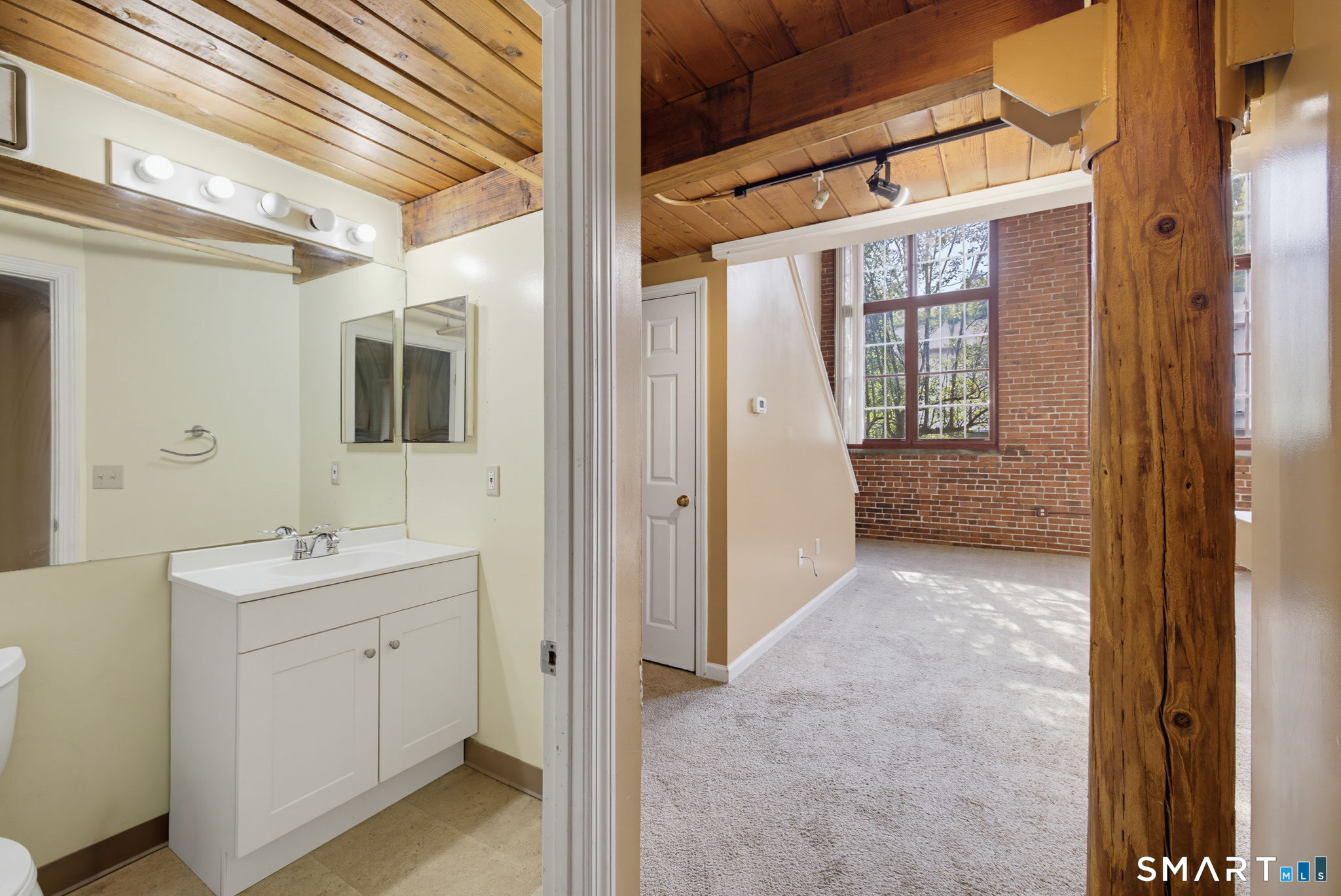 839 Main 75 Street Property Photo 13