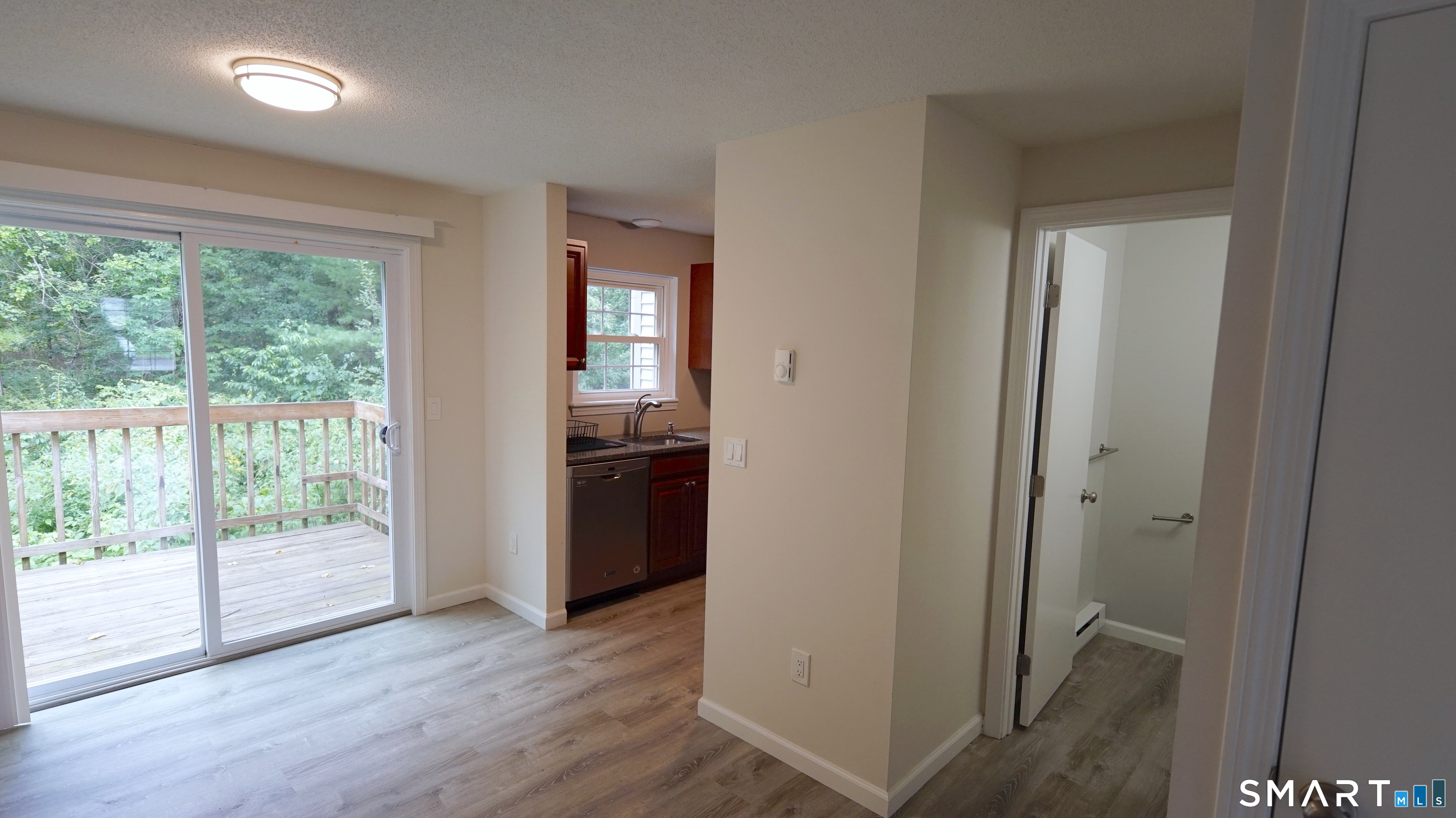 64 Crystal A Lane Property Photo 8