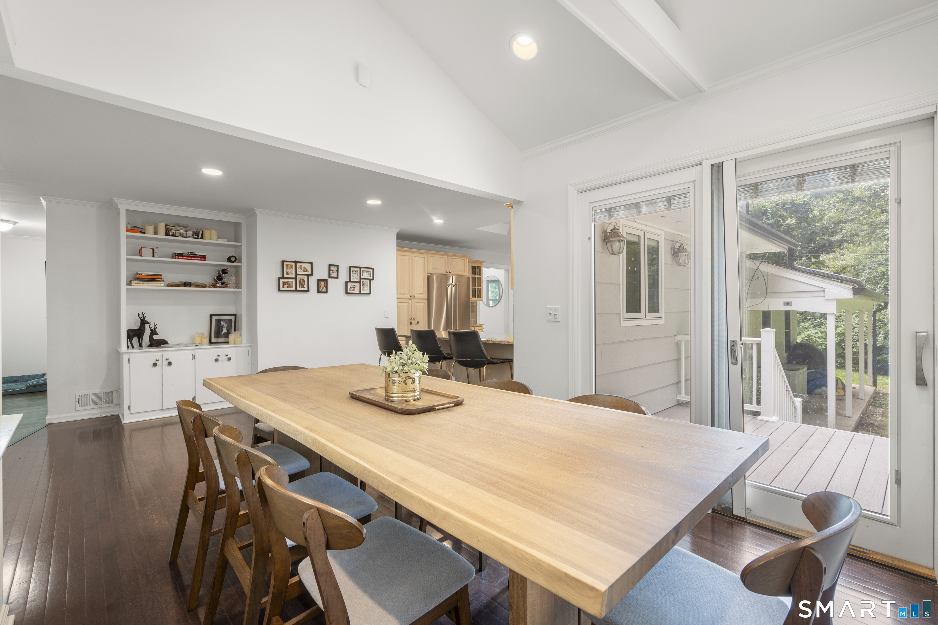 8 Rising Road Property Photo 8