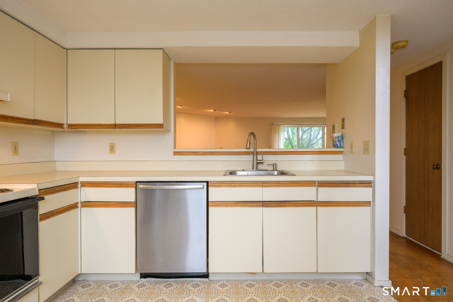11 Wynwood 11 Drive Property Photo 6