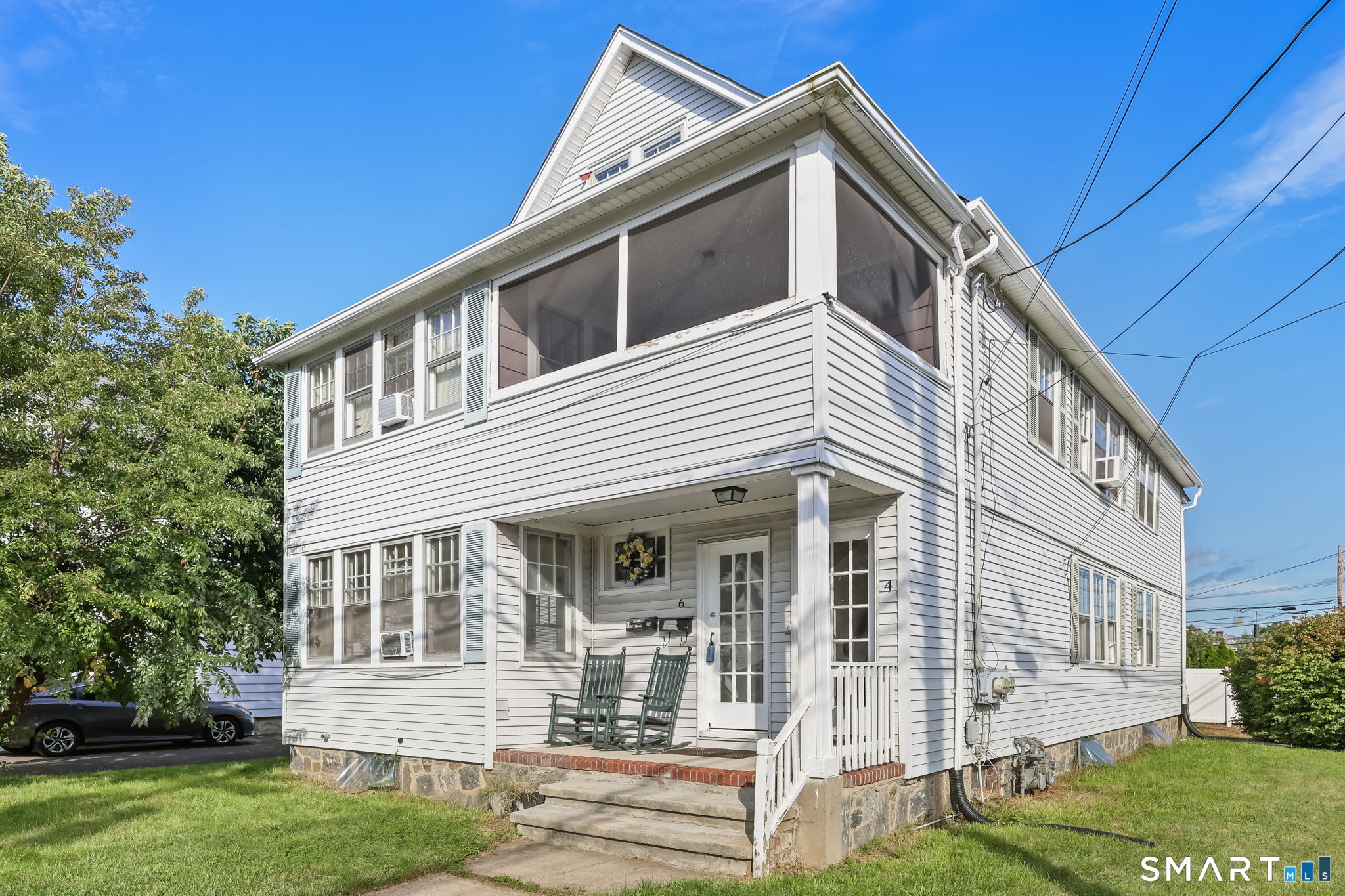 6 Parkway Drive Property Photo 1