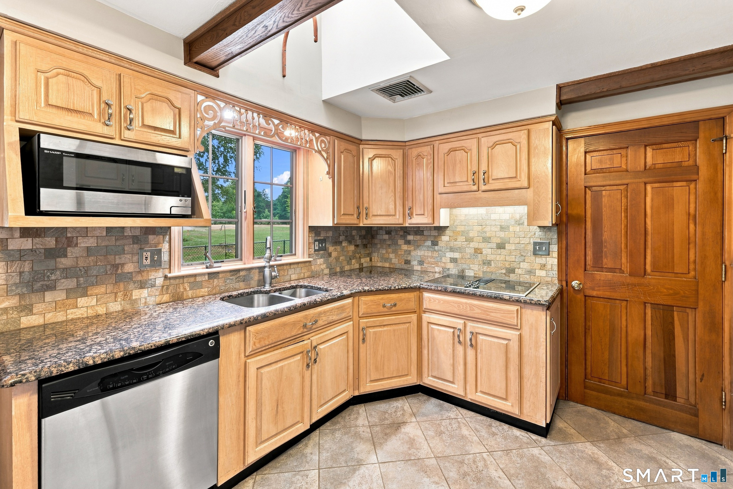 772 Forbes Street Property Photo 6