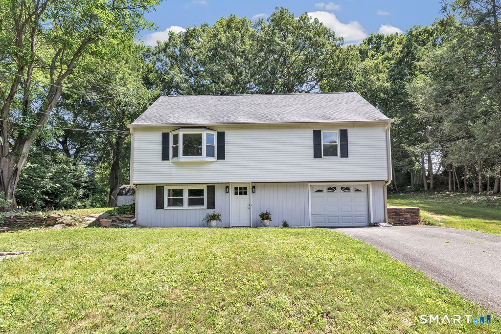 72 Stendahl Drive Property Photo 1