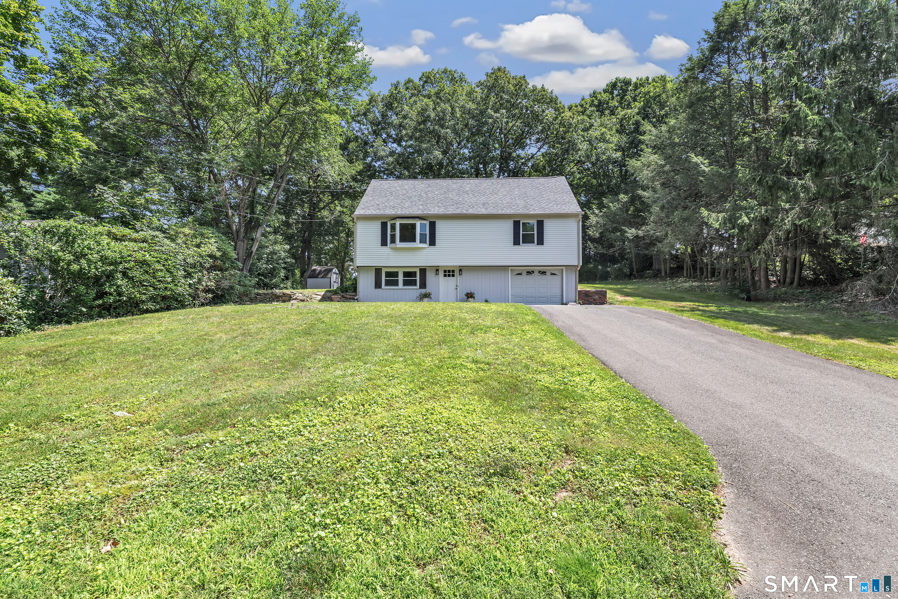 72 Stendahl Drive Property Photo 2