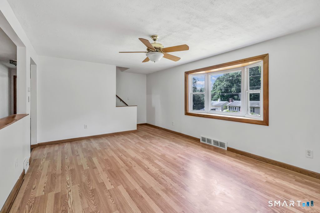 72 Stendahl Drive Property Photo 17