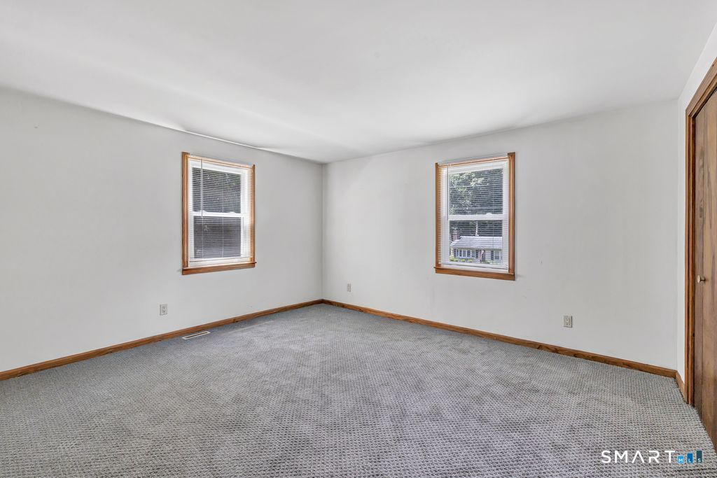 72 Stendahl Drive Property Photo 19