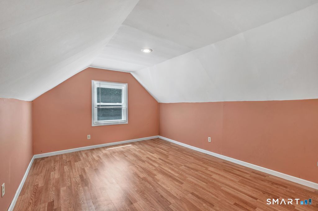 72 Stendahl Drive Property Photo 25