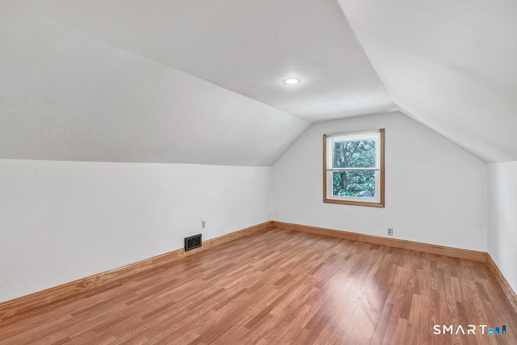 72 Stendahl Drive Property Photo 27