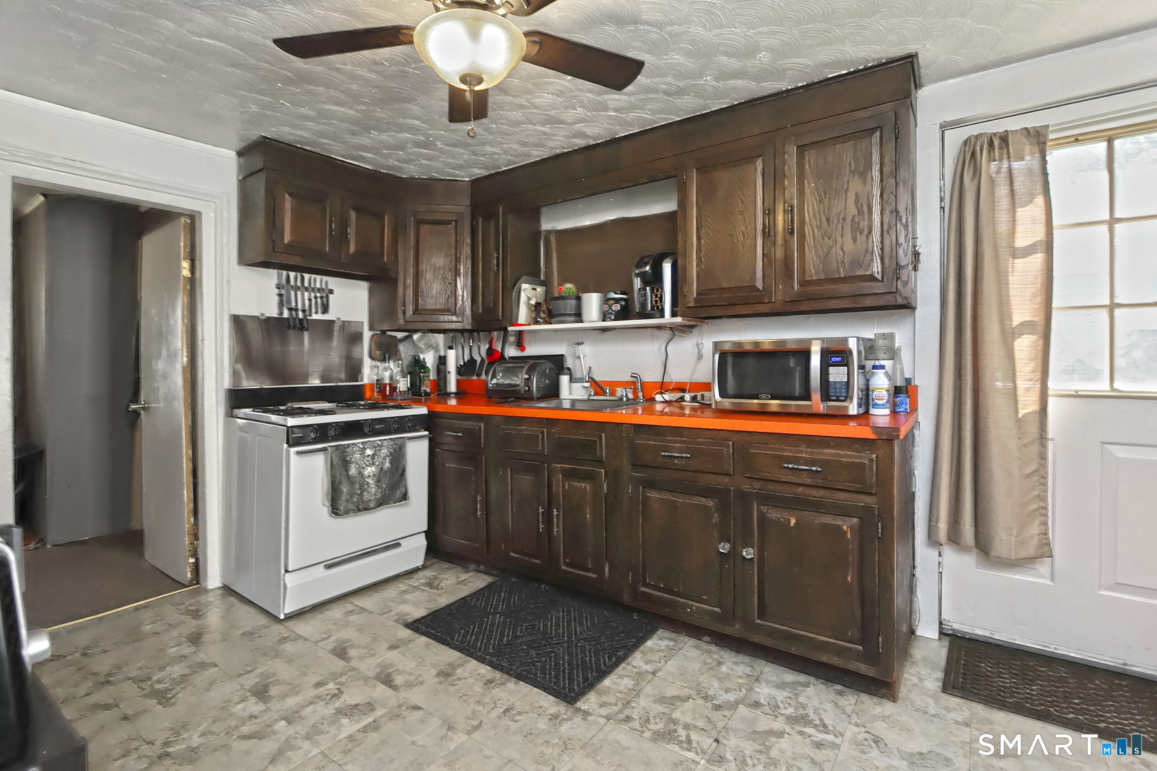 224 Blohm Street Property Photo 3