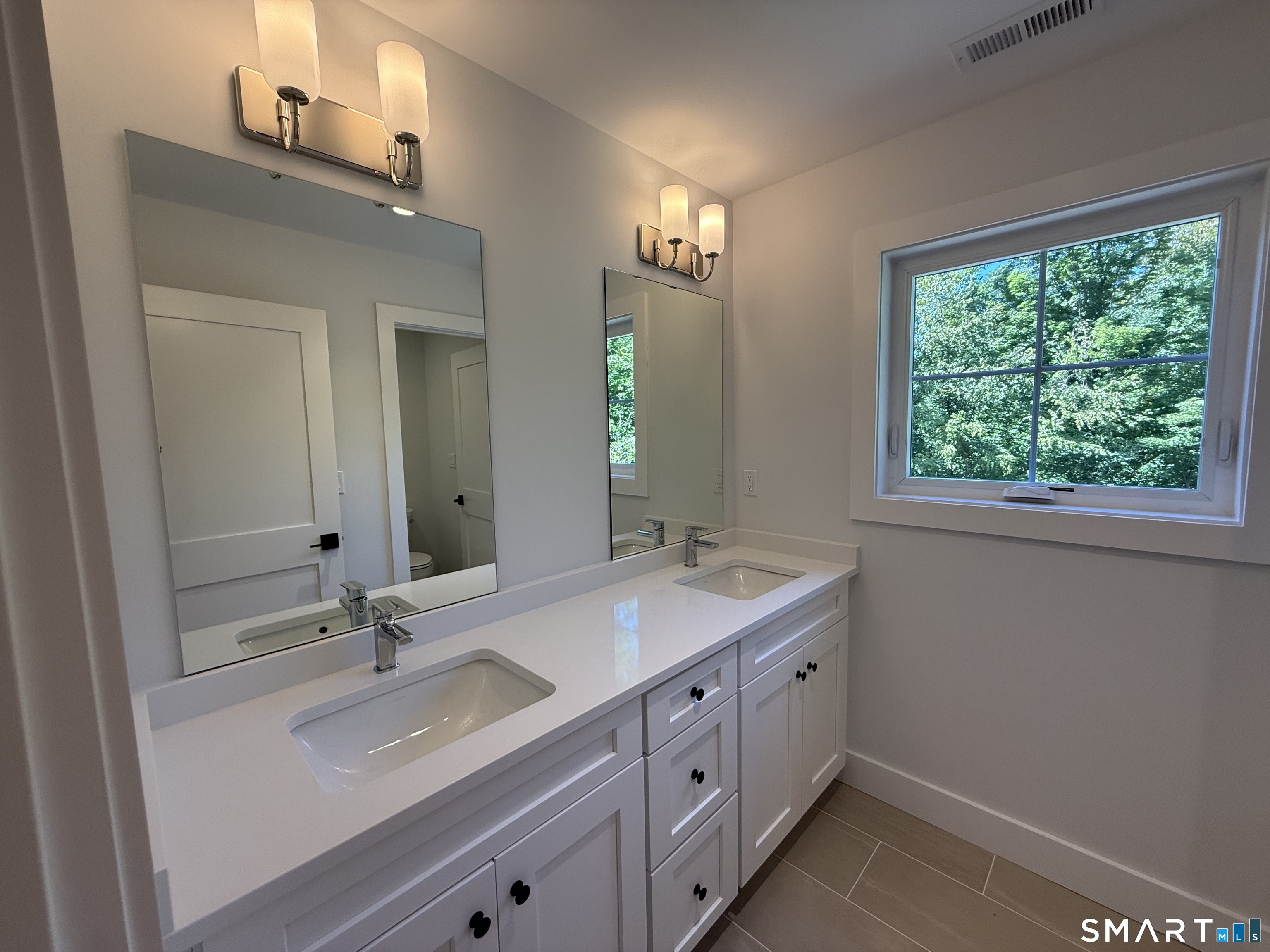 336 Holly Hill Lane Property Photo 28