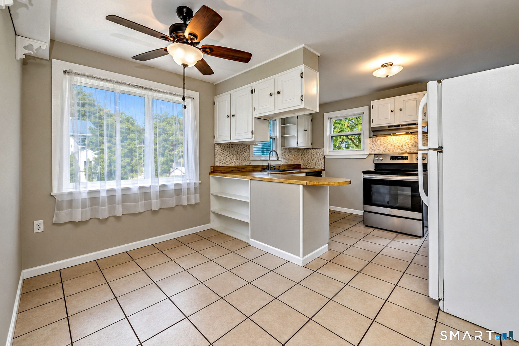 25 Fairfield Street Property Photo 6