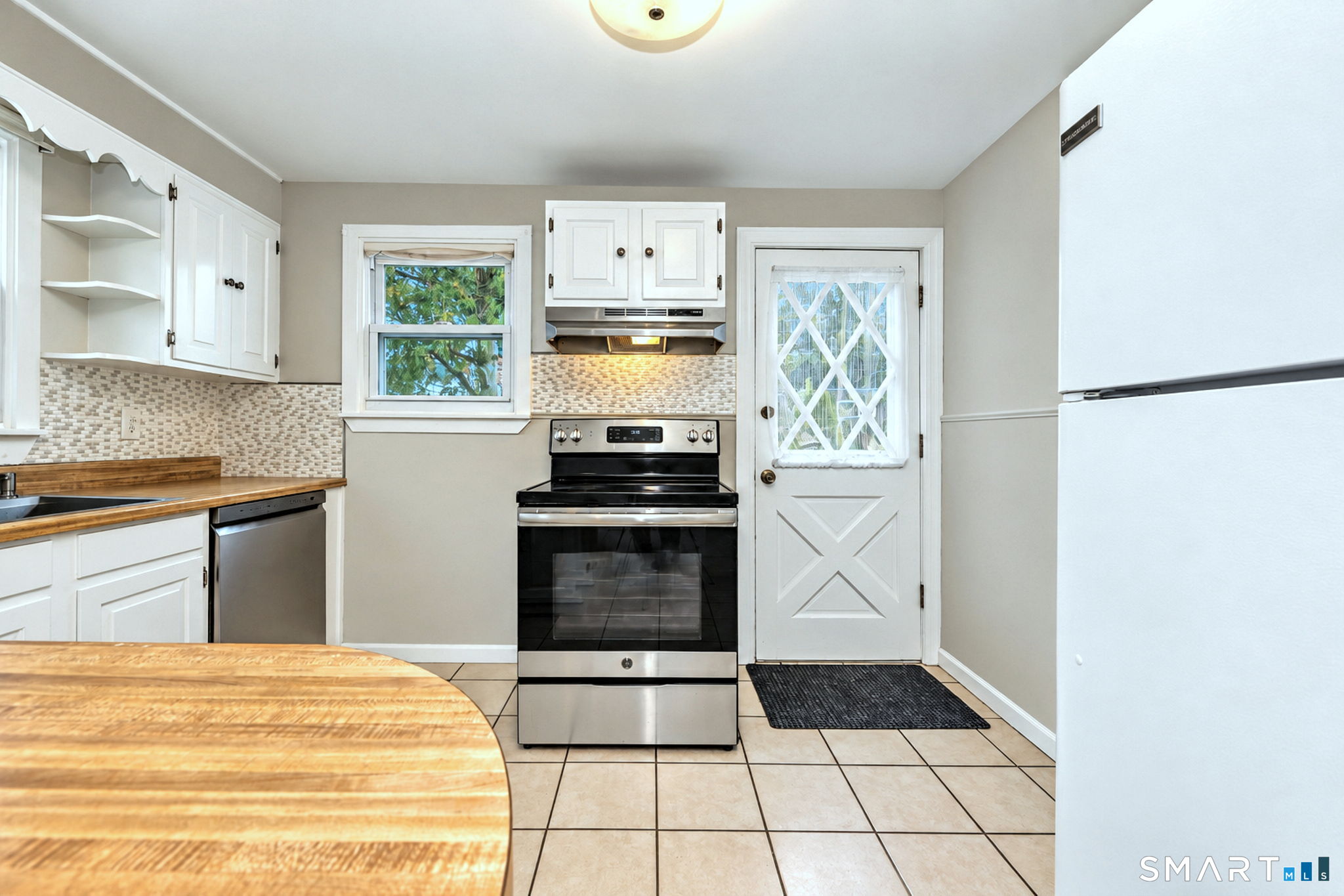 25 Fairfield Street Property Photo 27