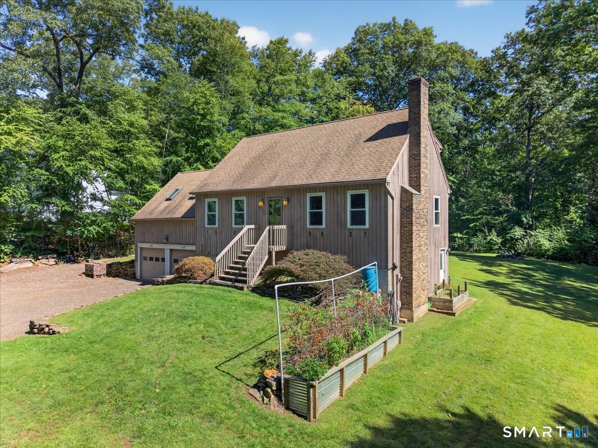 82 Depot Hill Road Property Photo 1